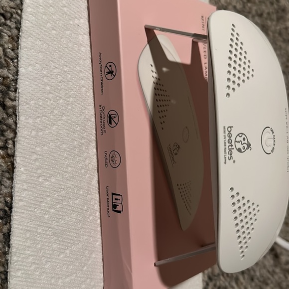 Beetles mini nail UV led lamp - Picture 2 of 2